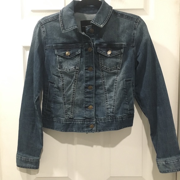 Jean Jacket - Picture 4 of 7